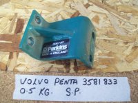 Volvo Penta MD2040D Fuel Filter Housing Bracket 3581833 (image for) Volvo Penta MD2040D Fuel Filter Housing Bracket 3581833