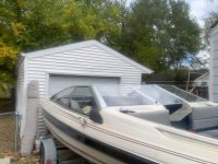 Bayliner 1950 Capri BowRider windshield window (image for) Bayliner 1950 Capri BowRider windshield window