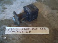 Honda 115 130 135 150 lower rubber mount 50155-ZW5-000 (image for) Honda 115 130 135 150 lower rubber mount 50155-ZW5-000