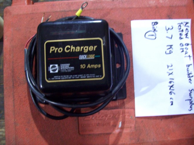 (image for) Marine boat battery charger 10XI 12 Volt 10 AMP