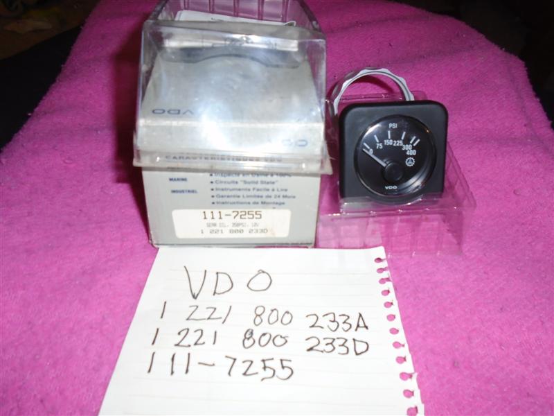 VDO pressure gauge 1 221 800 223A, 111-7255